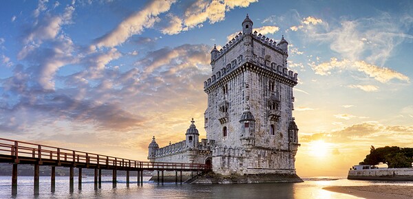 Torre de Belém y río Tajo en Lisboa, Portugal