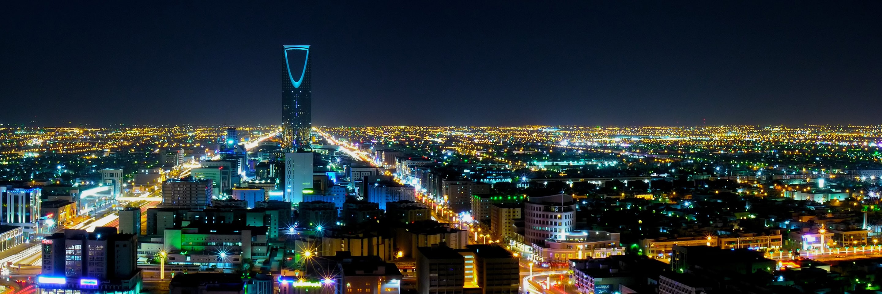 أضواء السعودية ليلاً. فنادق في السعودية - الماريوت.
