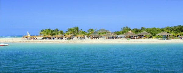 Las playas verdes, las compras y paisajes de las Islas Caimán son un escape perfecto
