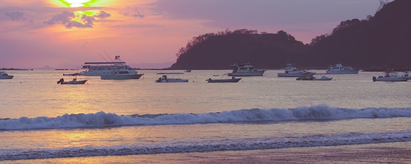 Los Sueños, playa que ofrece fácil acceso a la costa y al bosque en Costa Rica