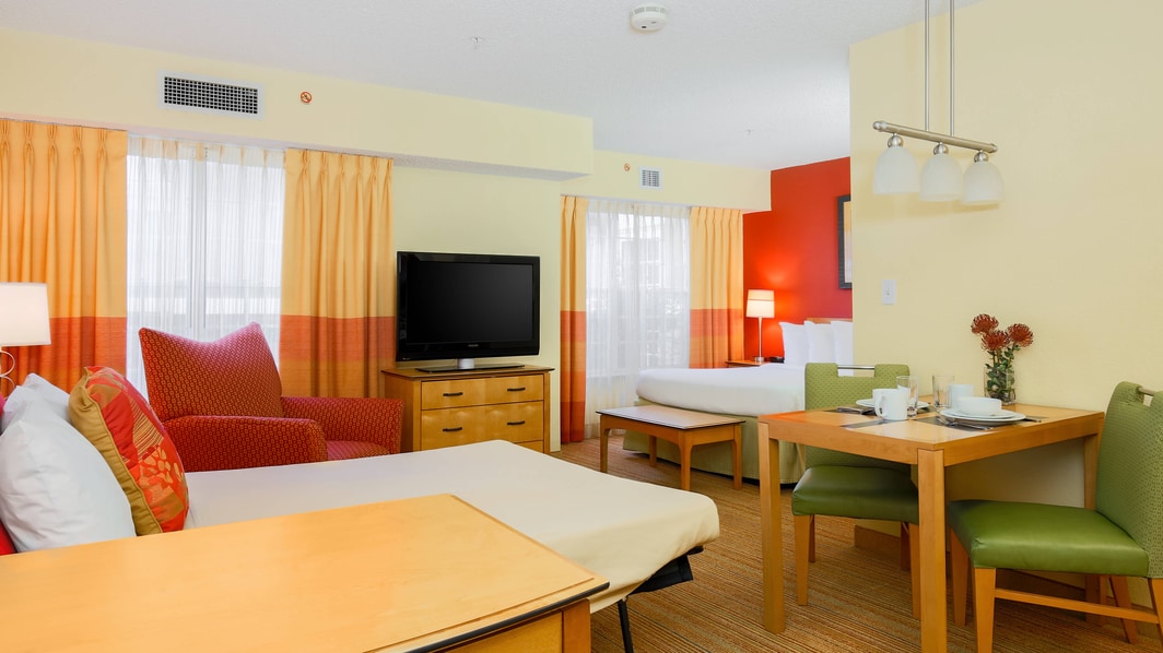 Suite estudio de hotel de Albuquerque con cama tamaño Queen