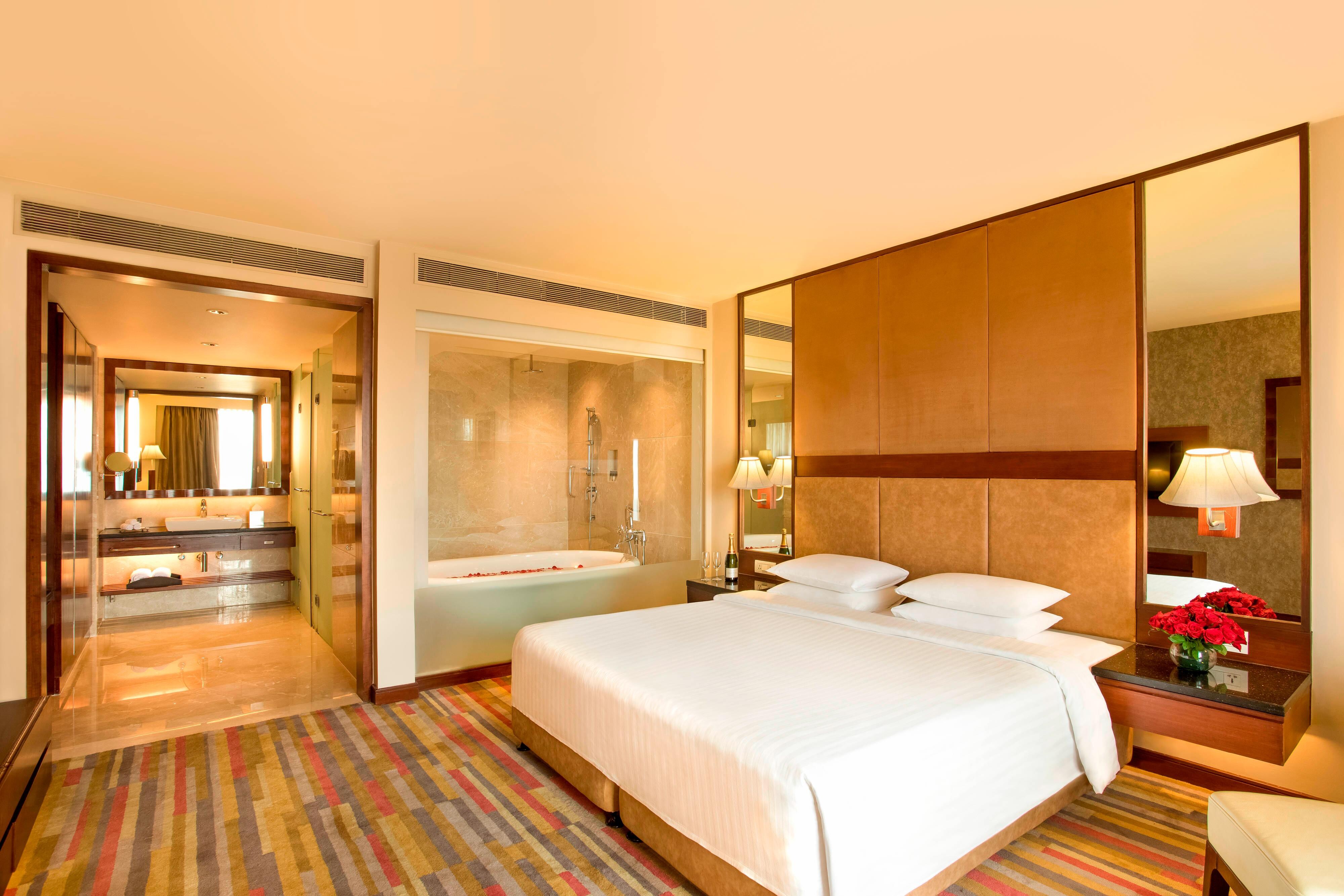 Accommodation in Ahmedabad - Hotel Rooms | Courtyard Ahmedabad
