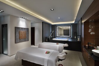 Experience an unforgettable signature massage in our exclusive couples treatment room.