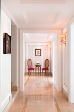 Penthouse Suite - Corridor
