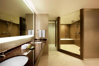 Presidential/Chairman Suite - Bathroom