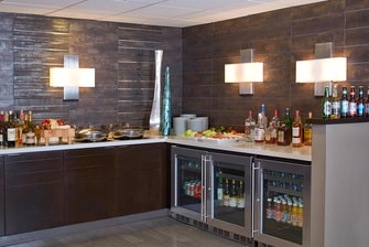 Evening bar service in the Club Lounge