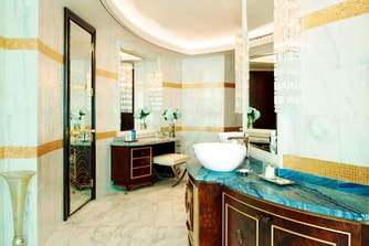 Abu Dhabi Suite - Bathroom