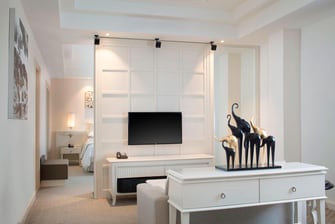 Premiere Suite - Living Room
