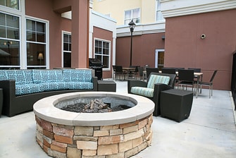 Outdoor fire pit seating area