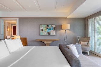 Deluxe Marine Suite - Bedroom