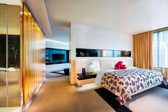 Fantastic Suite - Bedroom