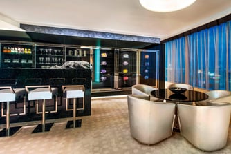 WOW Suite - Private Bar