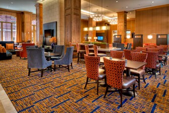 Nashville Green Hills lobby dining hotel