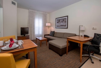 Boise Idaho Hotel Suite Seating