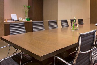 Boardroom- clutter free Meetings