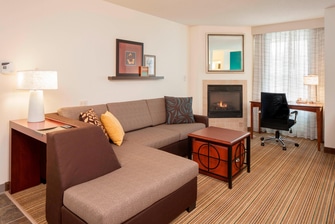 King Studio Suite with Fireplace