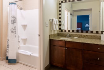 Baton Rouge Hotel Suite Bathroom