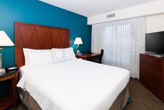Baton Rouge Hotel Suite Bedroom
