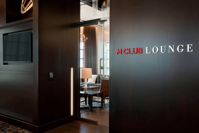 M Club Lounge Buffalo Marriott Hotel