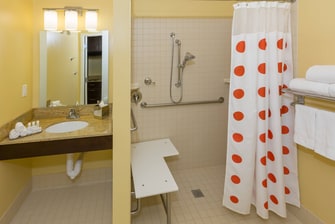 Buffalo Hotel with Roll In Shower