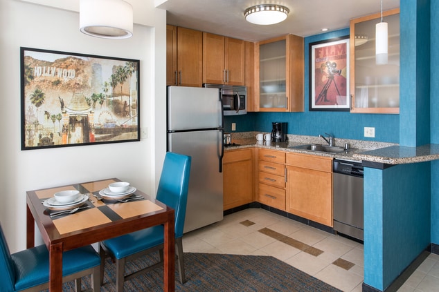 Burbank Downtown Hotel with Kitchen