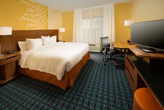 Fairfield Inn & Suites hotel rooms