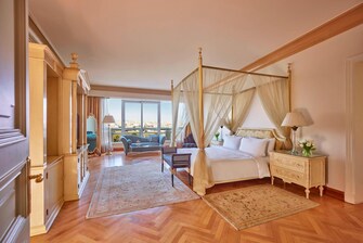 Luxury beach hotel suite Cairo