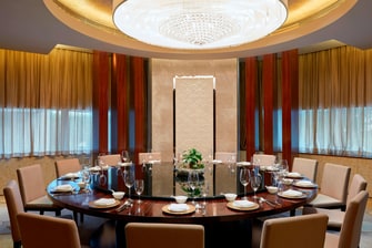 Five Zen5es Chinese Restaurant Private Room