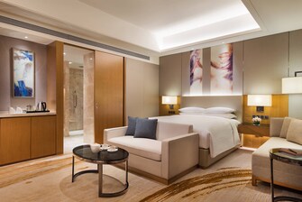 Courtyard Zhengzhou Premium Room