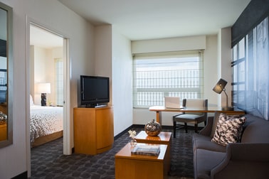 Chicago O Hare Suites And Hotel Rooms Renaissance Chicago