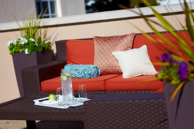 Downtown Charleston hotel patio seating