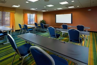 Charleston Airport Hotel Meeting Room
