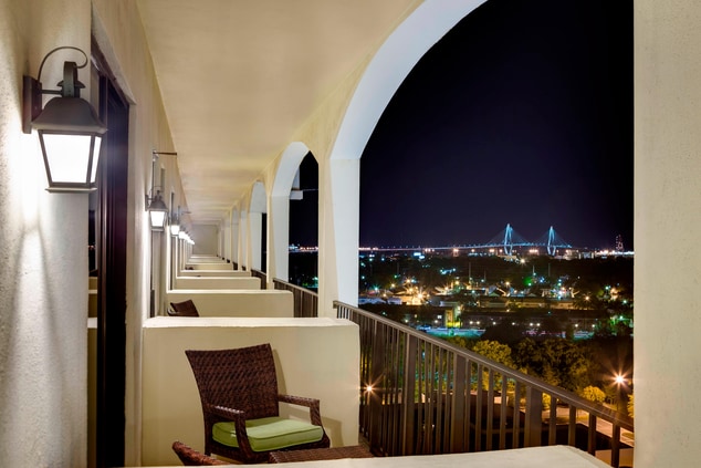 Charleston hotels with a bridge view
