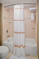 Hotels in Charleston SC with Upgraded Guest Bathroom