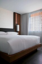 king guest rooms Charlotte NC
