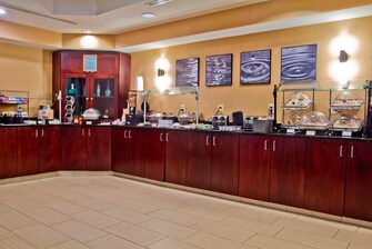 SpringHill Suites Charlotte Airport Complimentary Breakfast Buffet