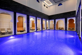 حمام سباحة فندق ماريوت قسنطينية 