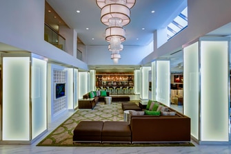 Lobby del hotel en Addison, TX