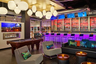 WXYZ Lounge and Bar
