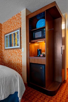 Hotel room amenities Fort Worth