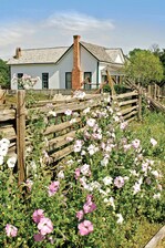 Waddell Farmhouse – Dothan Fairfield Inn