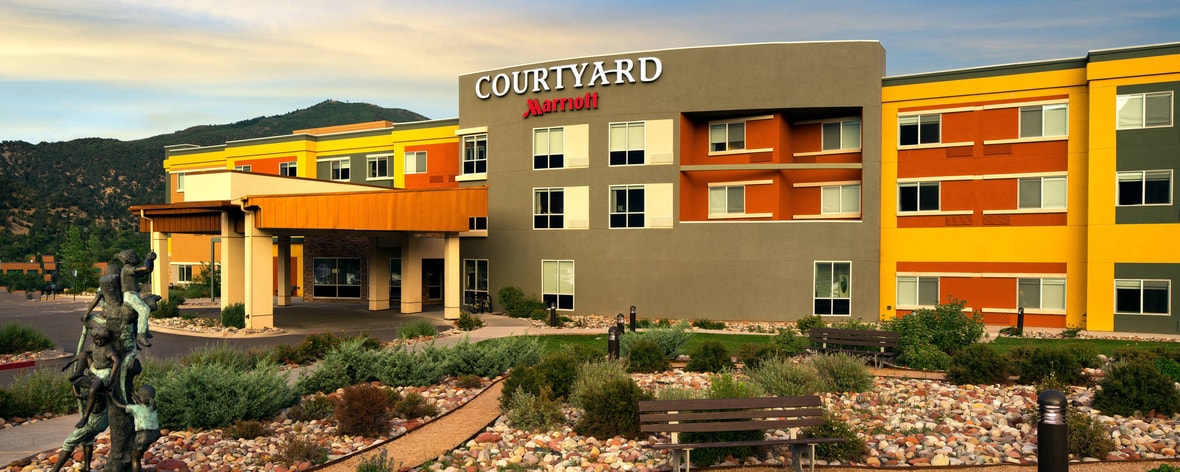 Glenwood Springs CO Hotels | Courtyard by Marriott® Glenwood Springs