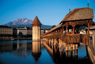 Renaissance Lucerne Hotel Water Town