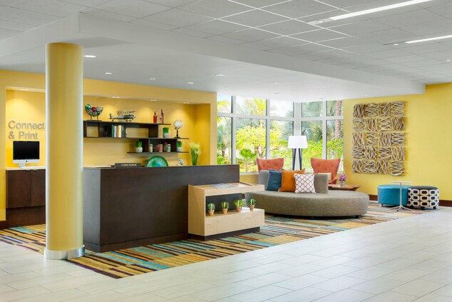 lobby, reception, concierge, business center
