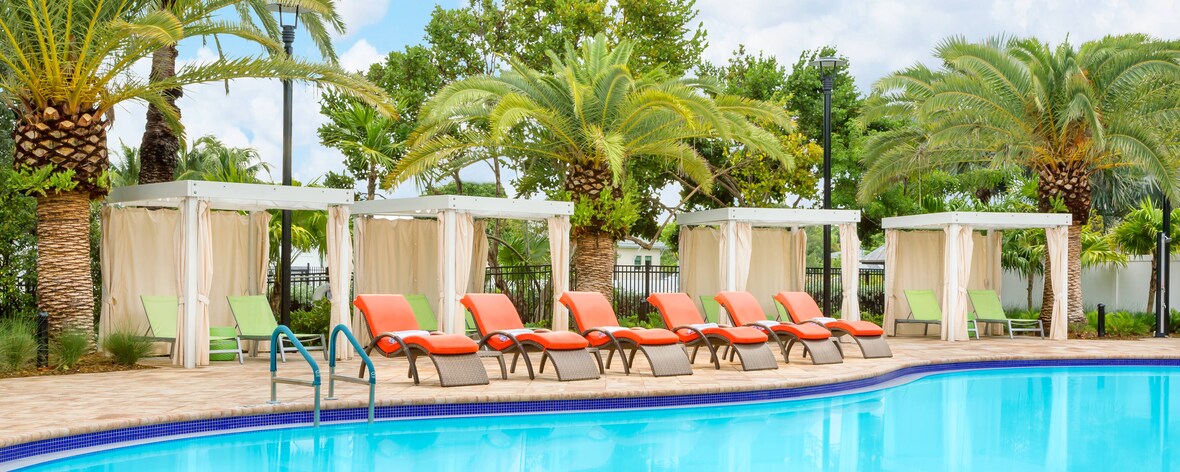Fairfield Inn & Suites Key West at The Keys Collection - piscina externa