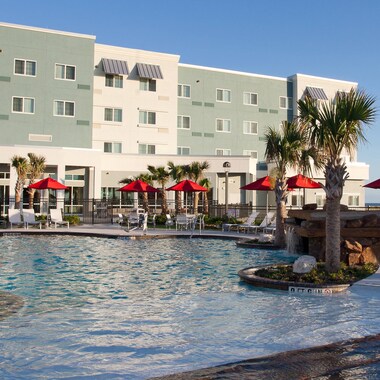 Galveston Island hotel outdoor pool