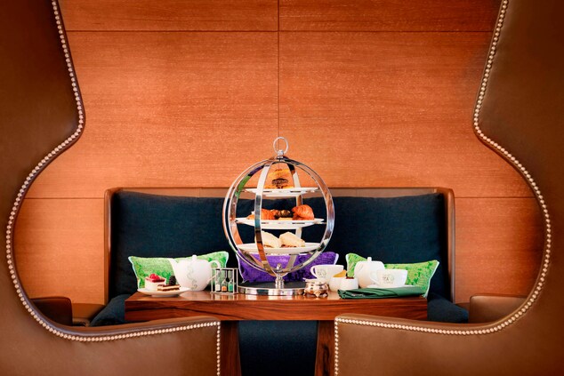 Baku hotel tea lounge