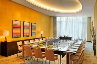 Sala de reuniones del hotel de Bakú