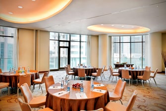 Sala de conferencias de hotel de Bakú
