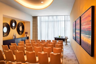 Sala de reuniones de hotel de negocios Bakú